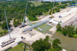 Old Settlers Blvd. Extension Beam Setting