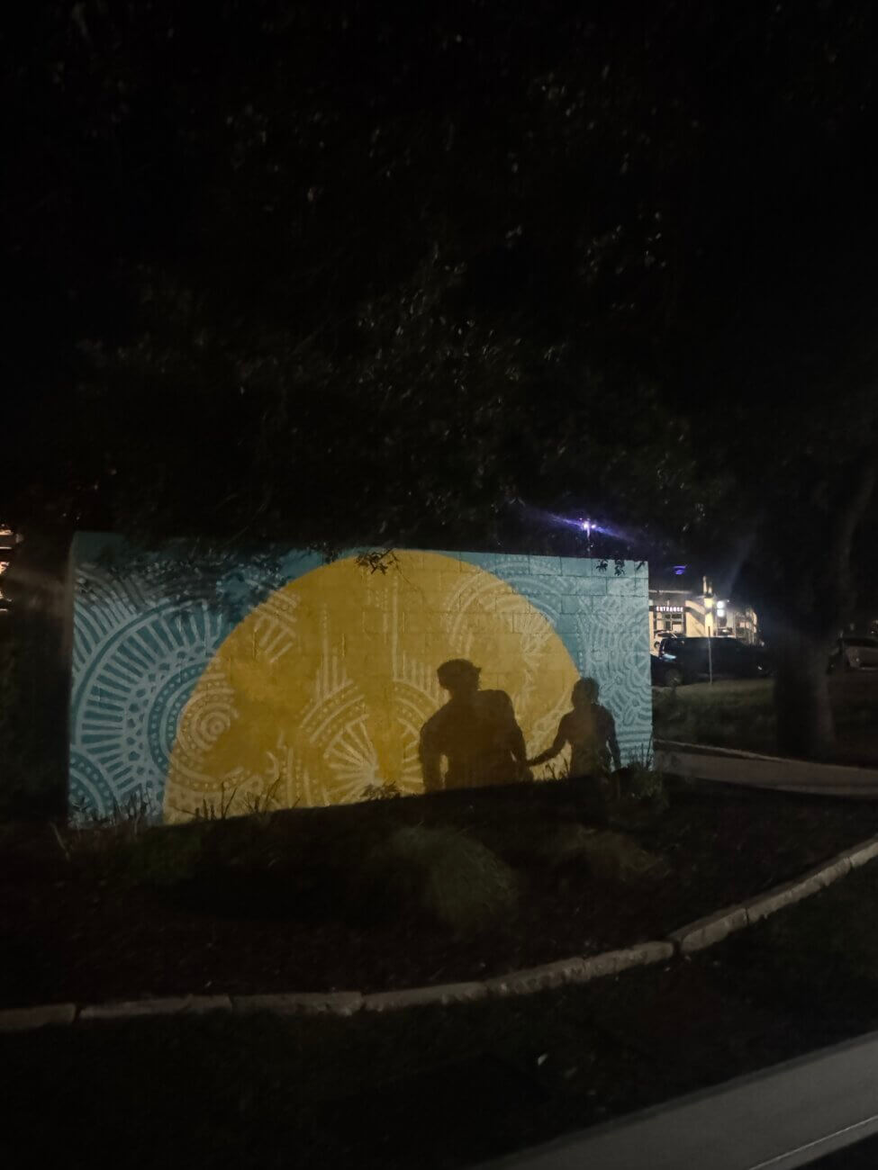 LIve mural painting with Avery O Designs4