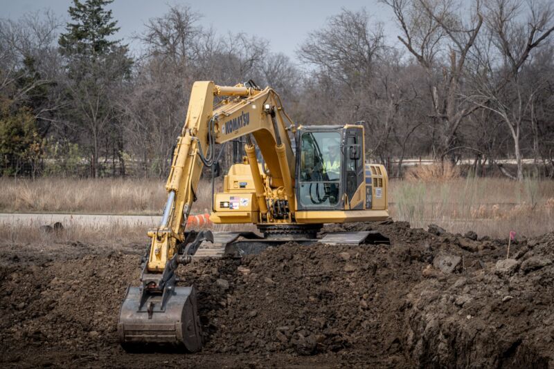 Image for the Tweet beginning: A whole lotta dirt.🚧

The expansion