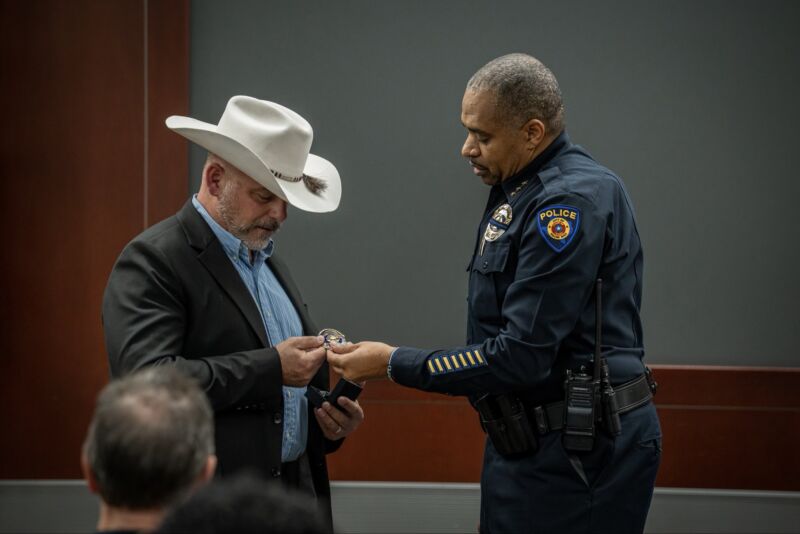 Image for the Tweet beginning: From serving his country to