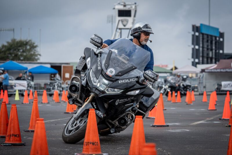 Image for the Tweet beginning: Precision riding at its finest.🏍️

The